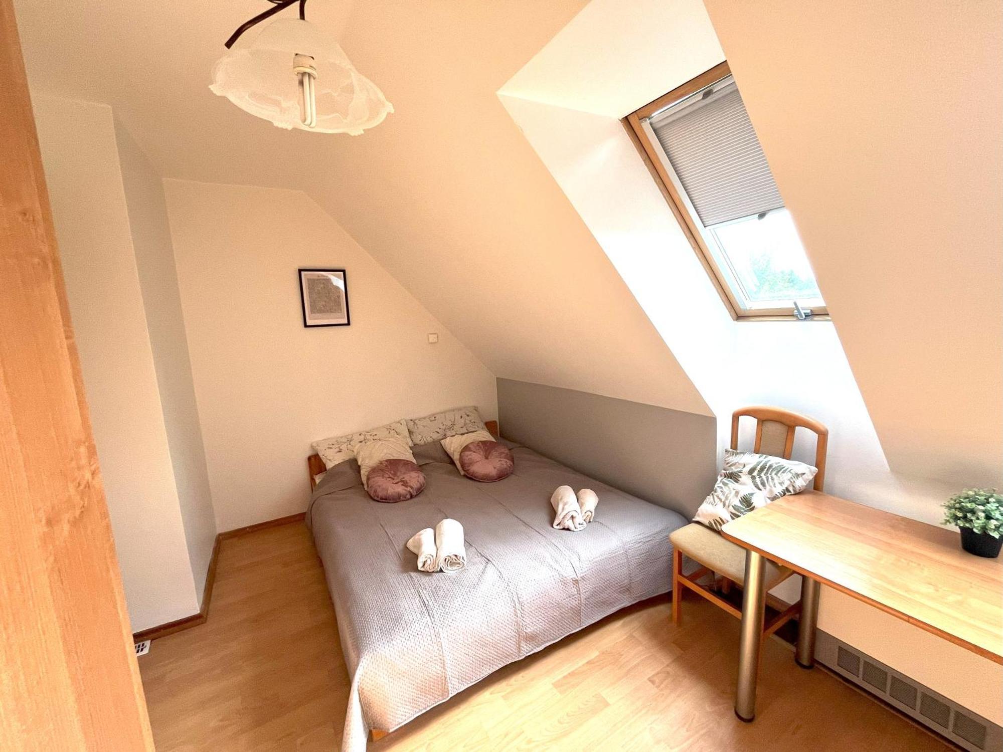 Happy Bison - A 5 Bedroom House With A Garden Białowieża Exterior foto
