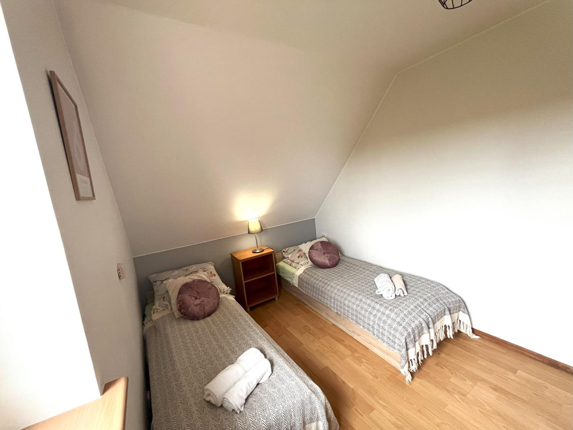 Happy Bison - A 5 Bedroom House With A Garden Białowieża Exterior foto